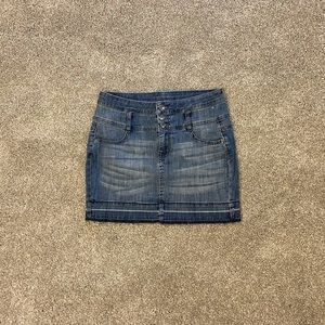 NWOT Maurice’s denim mini skirt size 3/4